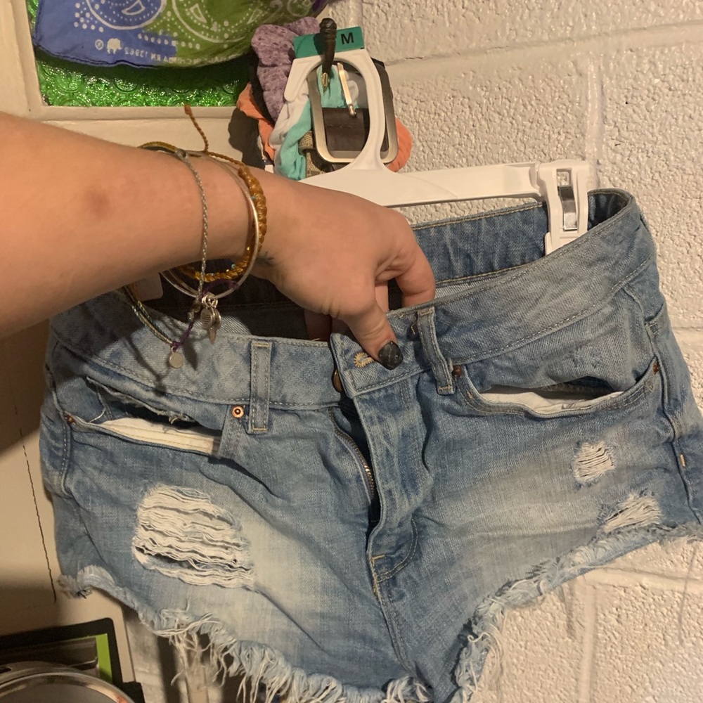divide Jean shorts